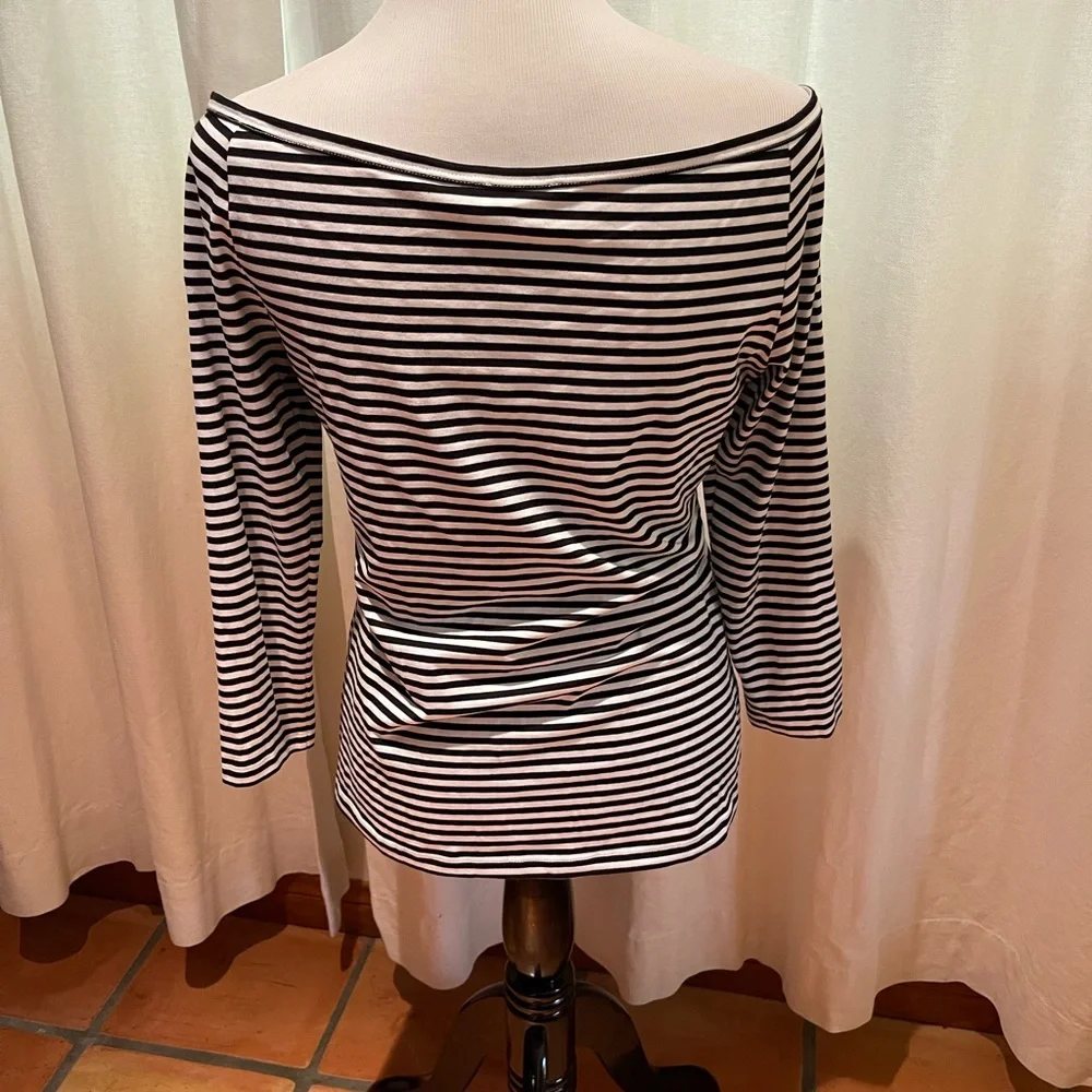 Top - Picture 4 of 4